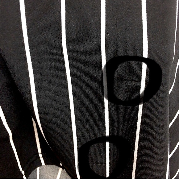 Lildy Black and White Striped Tunic Blouse Size L-XL - Picture 7 of 7